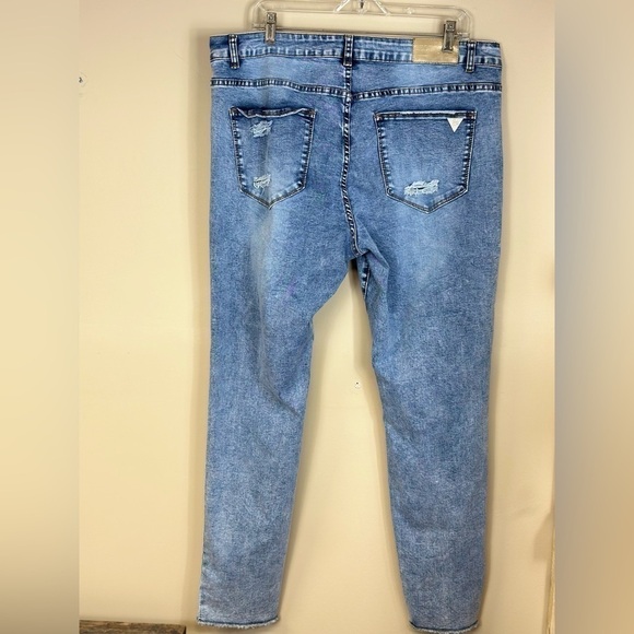 Celebrity ace 22 19” waist 11-1/2 rise 28-1/2 inseam denim jeans raw hem preowne - Picture 6 of 8